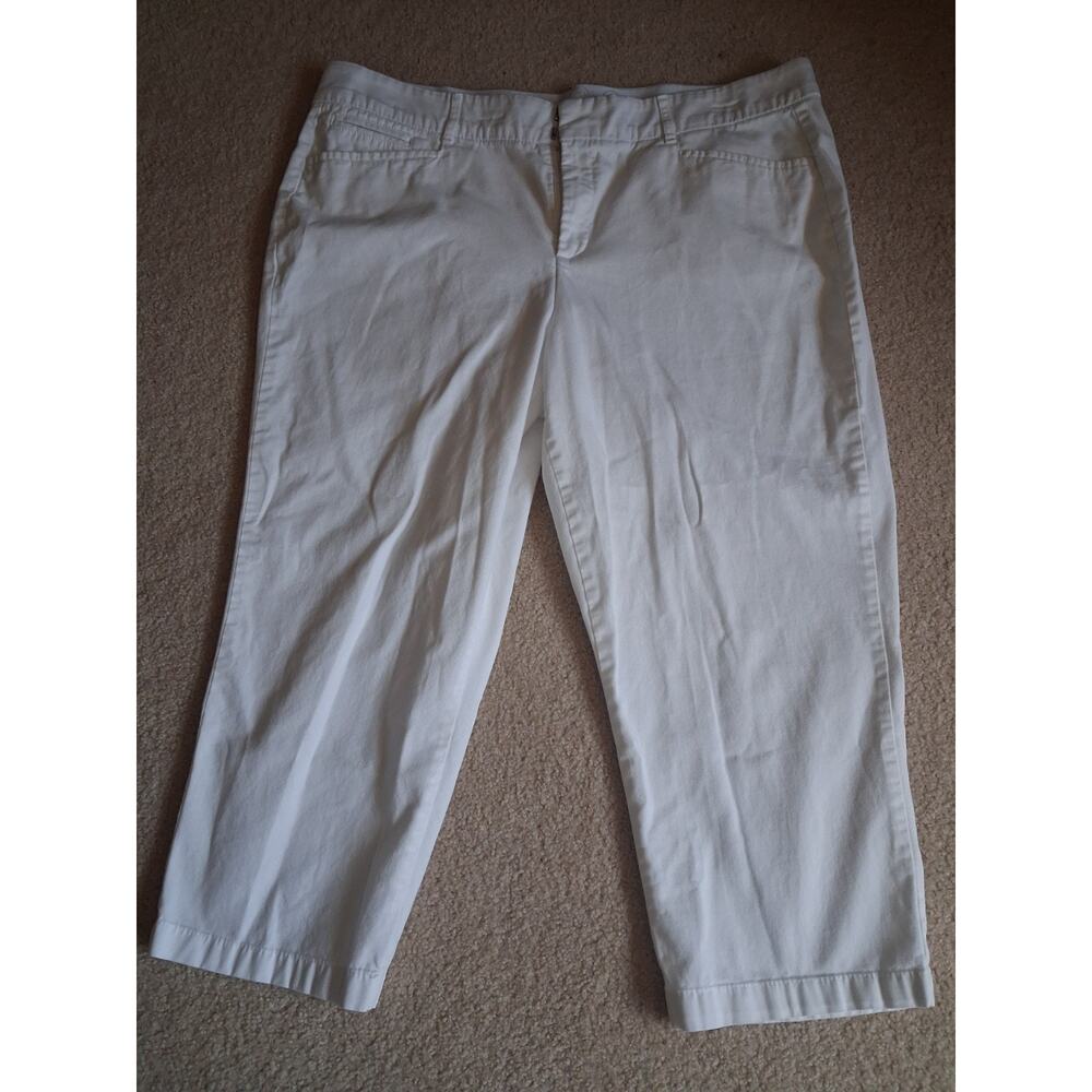 JM Collection Woman White Capri Pants Women Cotton Spandex Flat Front Zip Button